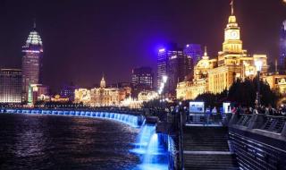 外滩灯光秀时间 外滩灯光秀时间