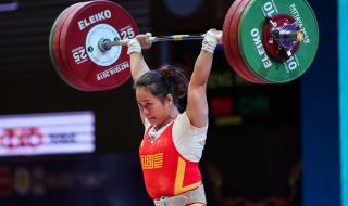 抓举和挺举的图解 抓举和挺举的图解